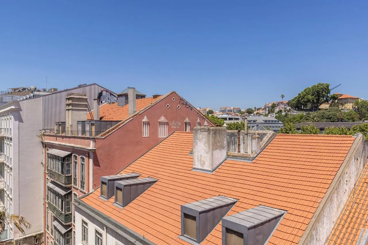 Gloria'S Terrace By Lovelystay Lisbon Portugal