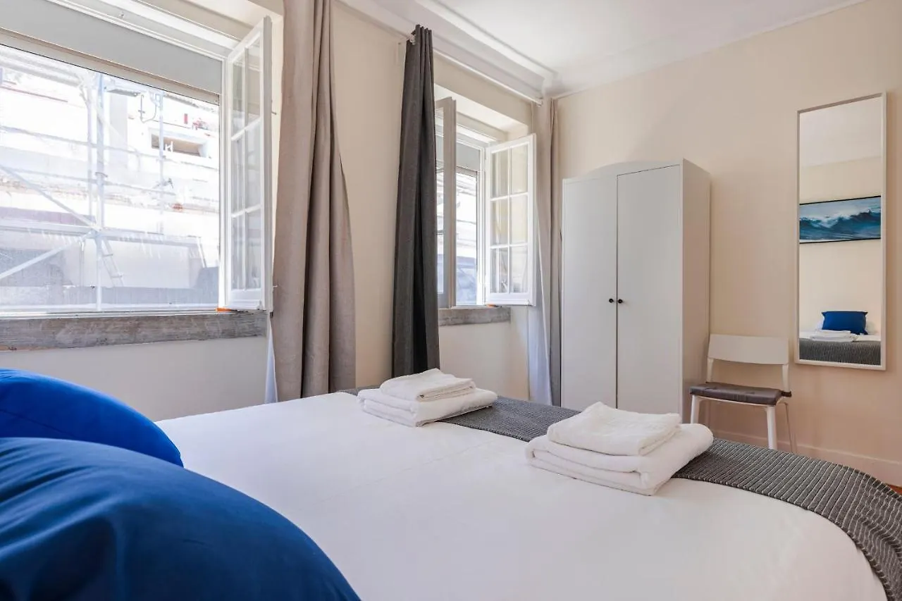 Apartment Gloria'S Terrace By Lovelystay Lisbon